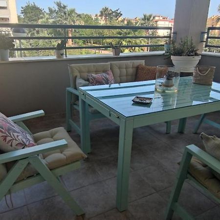 Se Alquila Habitacion Muy Luminosa Con Bano Privado En Apartamento Compartido Rincón de la Victoria Esterno foto